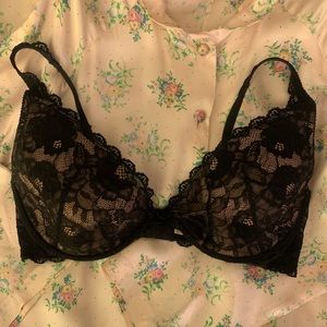 VERY SEXY BRASSIERE